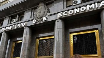 La recaudación cayó cerca de 3,5% en octubre y alcanzó los $16,1 billones
