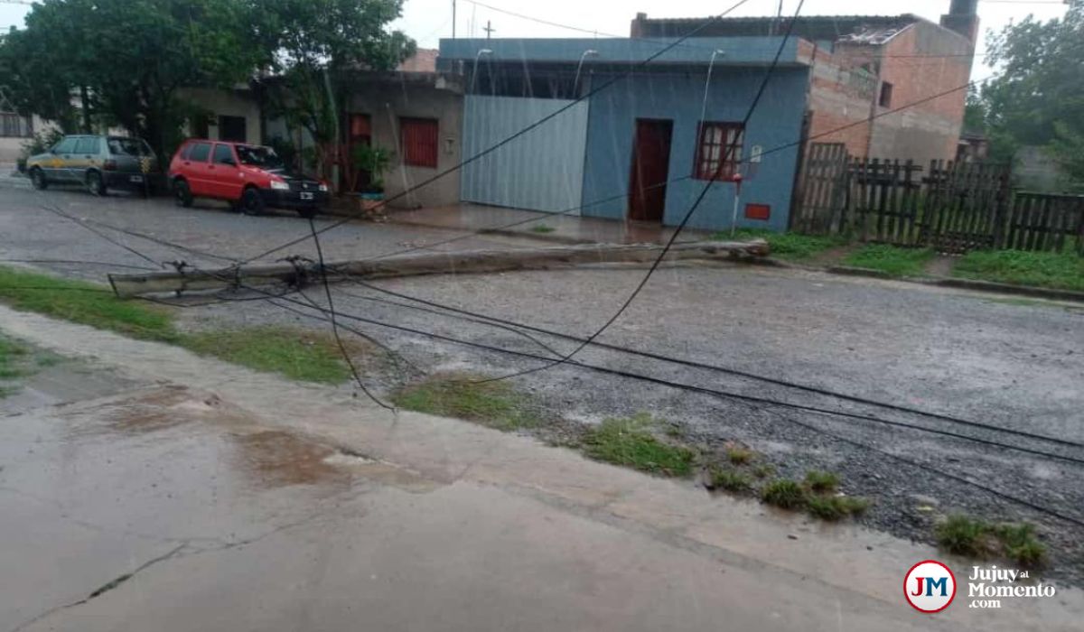 Crecida de ríos, inundaciones, daños y desvíos en rutas por el temporal en Jujuy