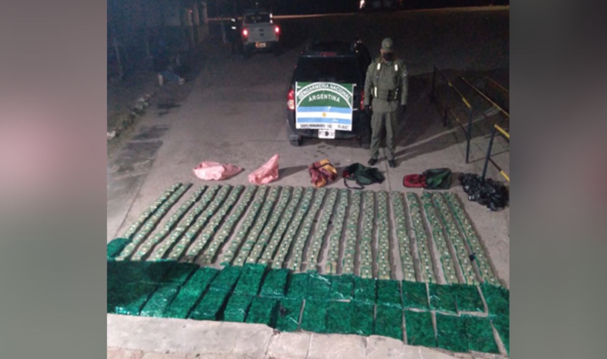 Cuesta de Lipán: detuvieron una camioneta con más de 100 kilos de hojas de coca