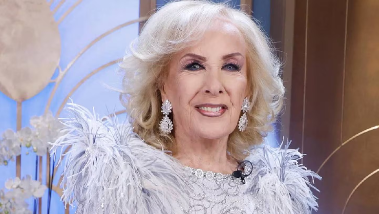 A días de recibir el alta, Mirtha Legrand fue nuevamente internada