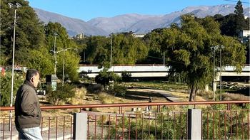 Sigue el frío pero hay un leve ascenso de temperatura en la ciudad