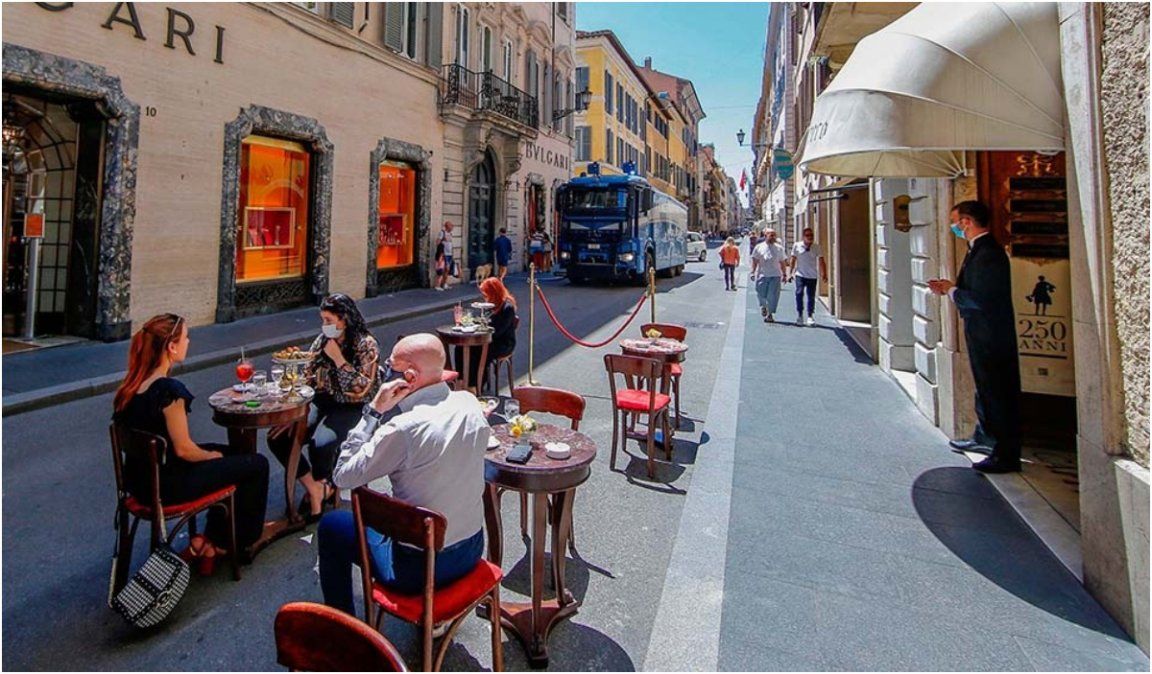 Italia reabre estadios, bares y restaurantes ante una importante baja de casos