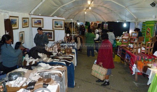 La Feria de Artesanías vive su segunda semana con éxito