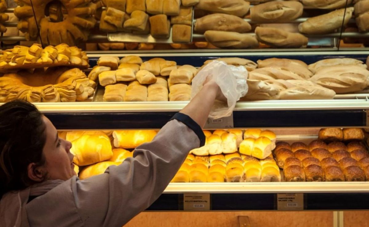 Panaderos jujeños asfixiados por los aumentos de luz, gas e insumos