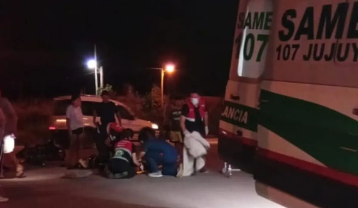 Alto Comedero: chocó ebrio contra un poste y está en terapia intensiva