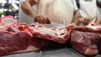 El consumo de carne se derrumbó un 18% y tocó valores mínimos en 3 décadas