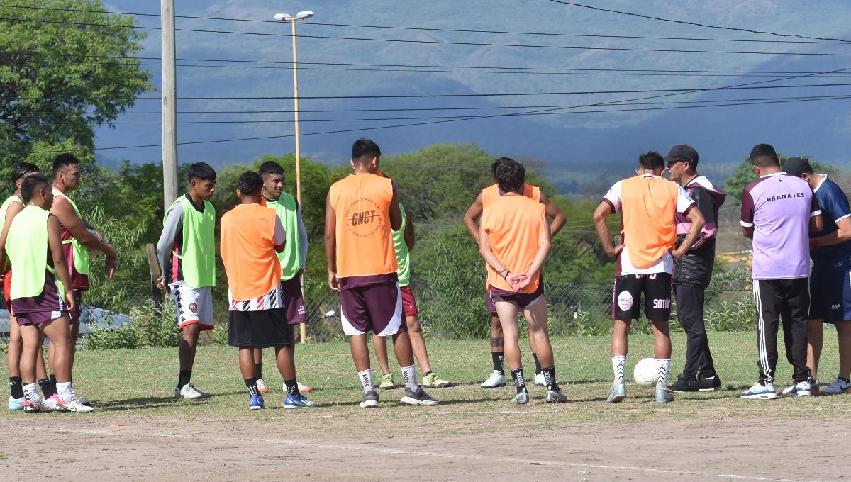 Por la recuperación, Luján visita en la altura a Racing de Ojo de Agua
