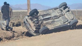 Trágico vuelco en Rinconada: un hombre salió despedido de su auto y murió en el acto