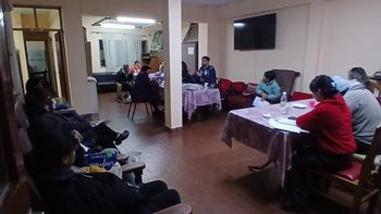 Asambleas zonales de ADEP rechazan el aumento salarial y definen paros de 48 y 72 horas