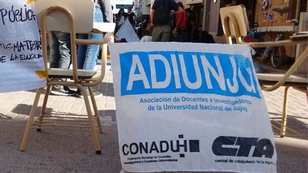 Docentes universitarios y un nuevo paro nacional