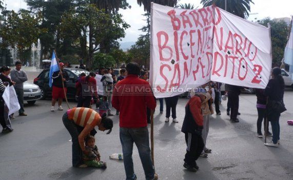 40 familias de Barrio Bicentenario reclaman por tierras y vivienda digna