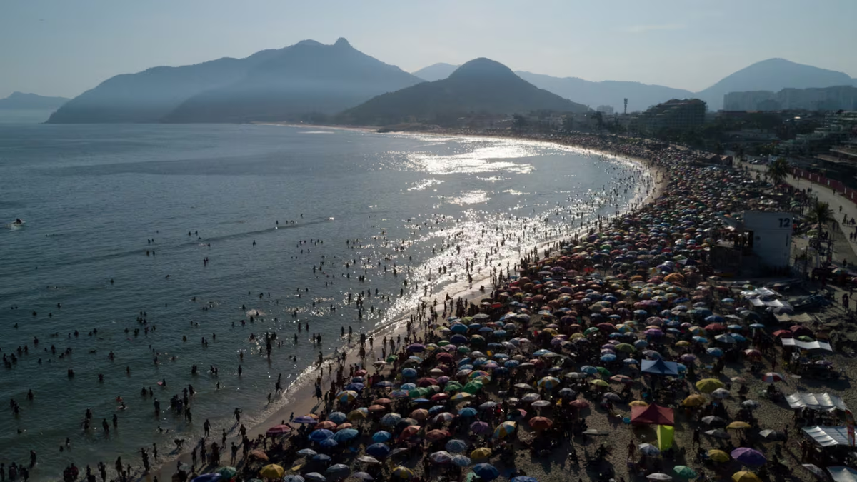 Alerta en Brasil: descubren la causa del brote de gastroenterocolitis en las playas de San Pablo