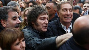 El Gobierno buscará conformar un interbloque con el PRO, la UCR y federales en el Congreso