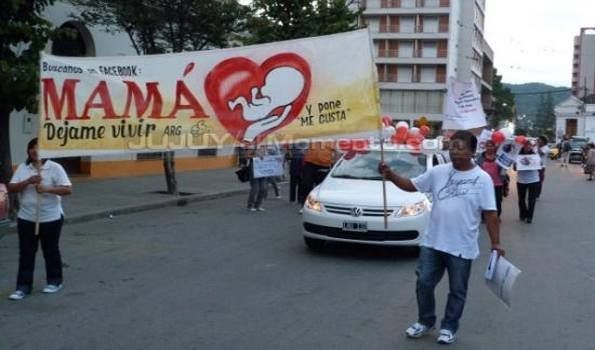 Realizaron marcha en defensa de los niños por nacer