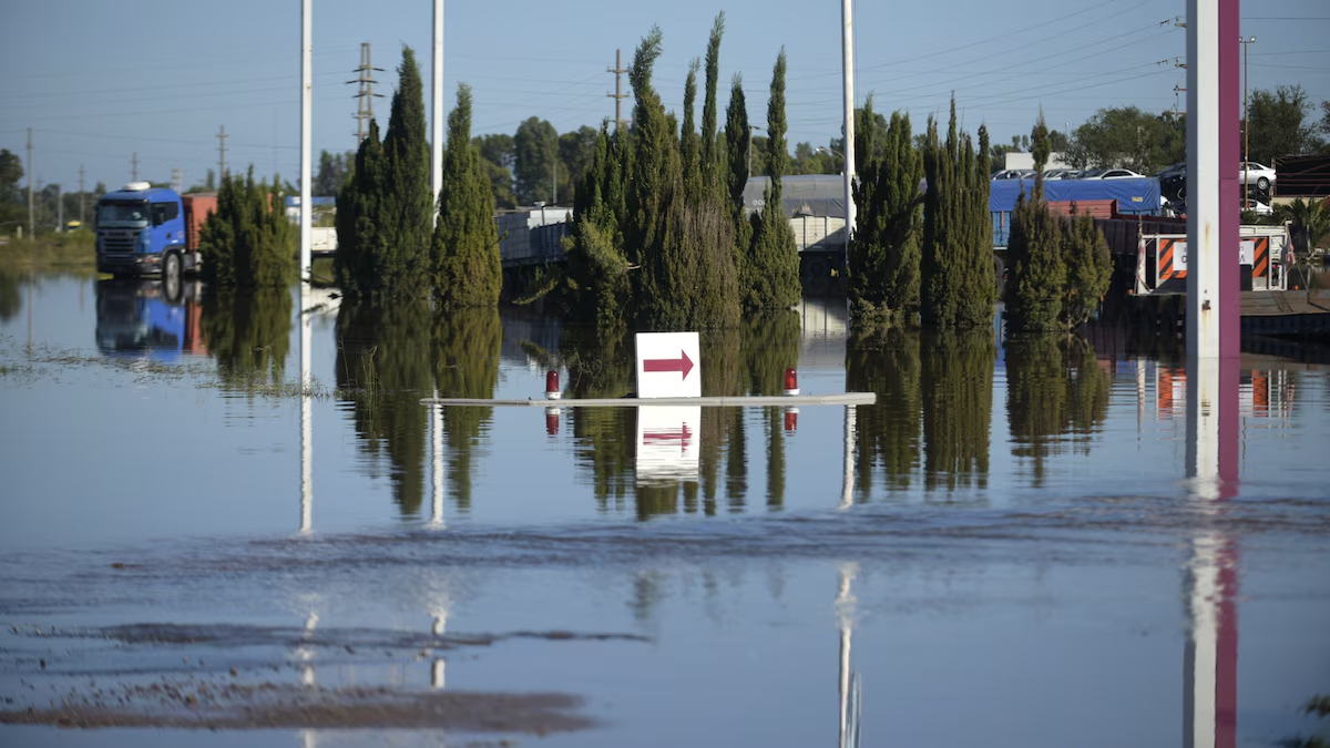 Temporal en Bahia Blanca: al menos 16 muertos y 1.000 evacuados