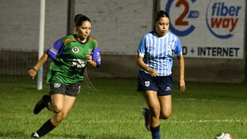 Gimnasia refuerza el desarrollo del fútbol femenino con un taller de prevención