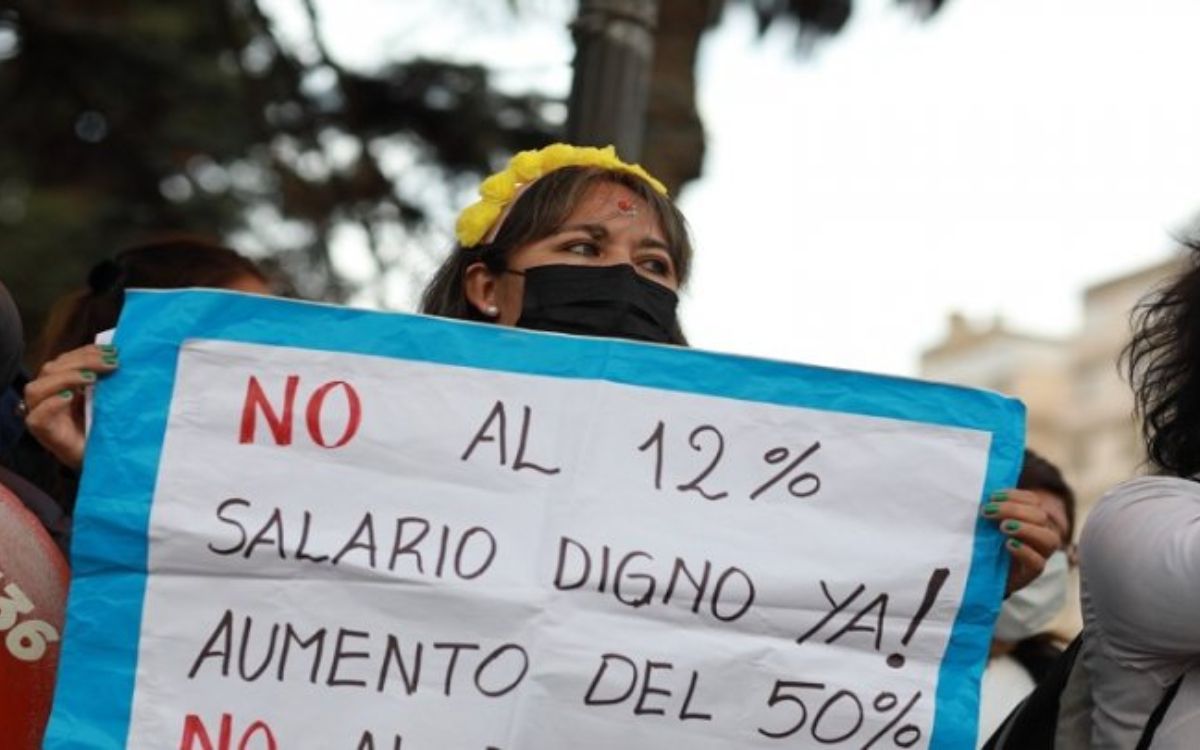 Gastón Remy: Sólo este año, los estatales perdieron el 14% del salario