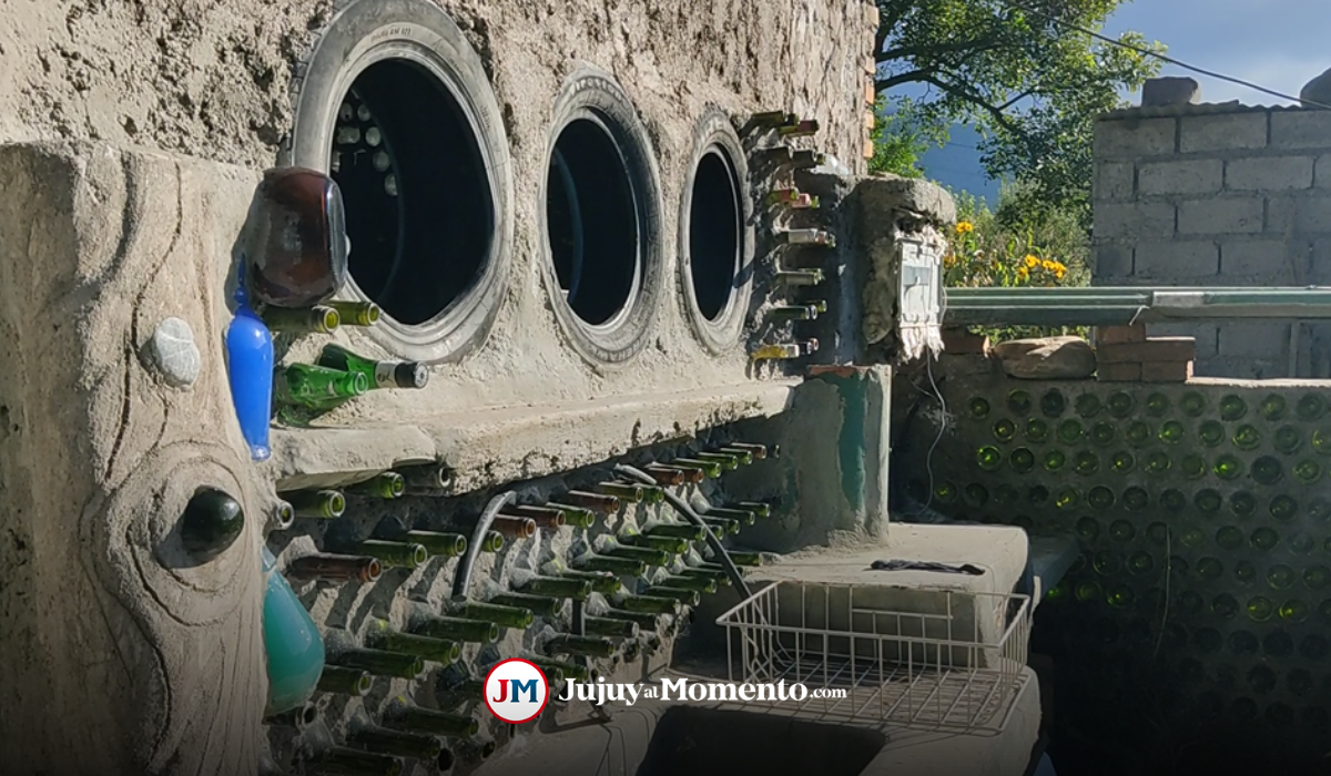 La casa de las botellas, el increíble lugar donde vive Camilo