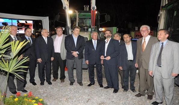 Exhiben maquinarias adquiridas con regalías mineras en la ExpoJuy 2012