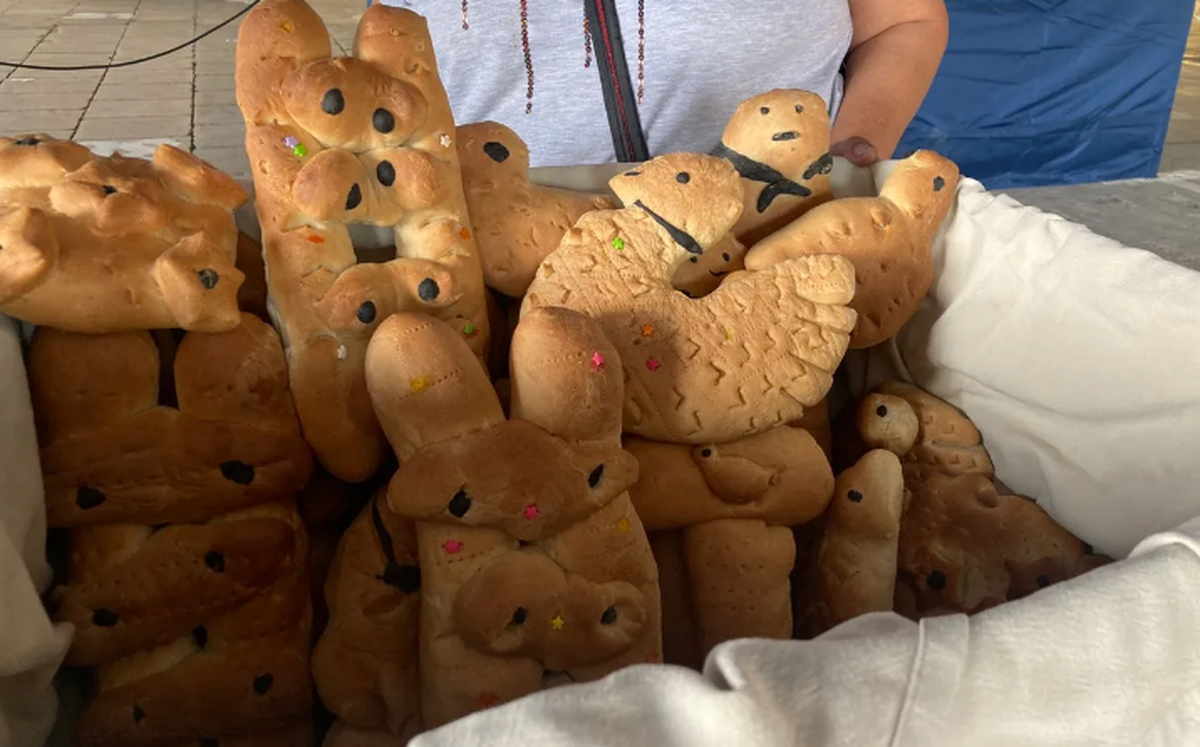 Tres días de Feria de Ofrendas y Flores en la vieja estación Tres días de Feria de Ofrendas y Flores en la vieja estación