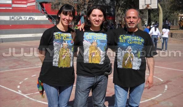 La Caminata de las Quenas inició los festejos del Éxodo Jujeño