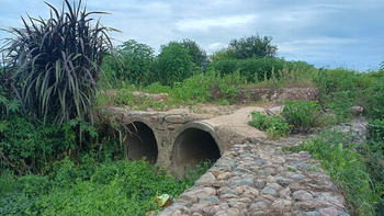 Puente caído hace más de un año refleja el abandonado de la Municipalidad de Palpalá