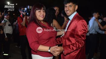 Baile de gala en la Cena Blanca de Palpalá