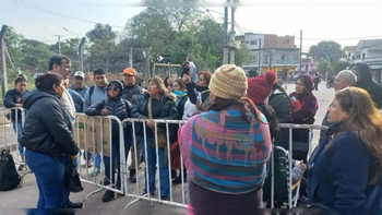 Feriantes de Libertador visibilizaron su problemática en la Legislatura