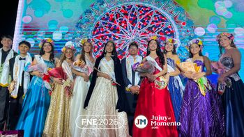 En una noche única, Erika Ramírez se coronó como la Representante del Colegio N°1