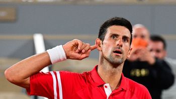 Francia le abre las puertas a Novak Djokovic para participar en Roland Garros