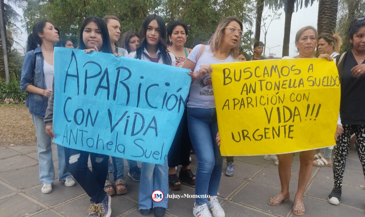 Marcharon pidiendo la aparición con vida de la joven de Mariano Moreno