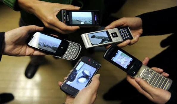 Por reiteradas fallas en servicios, intiman a empresas de telefonía móvil