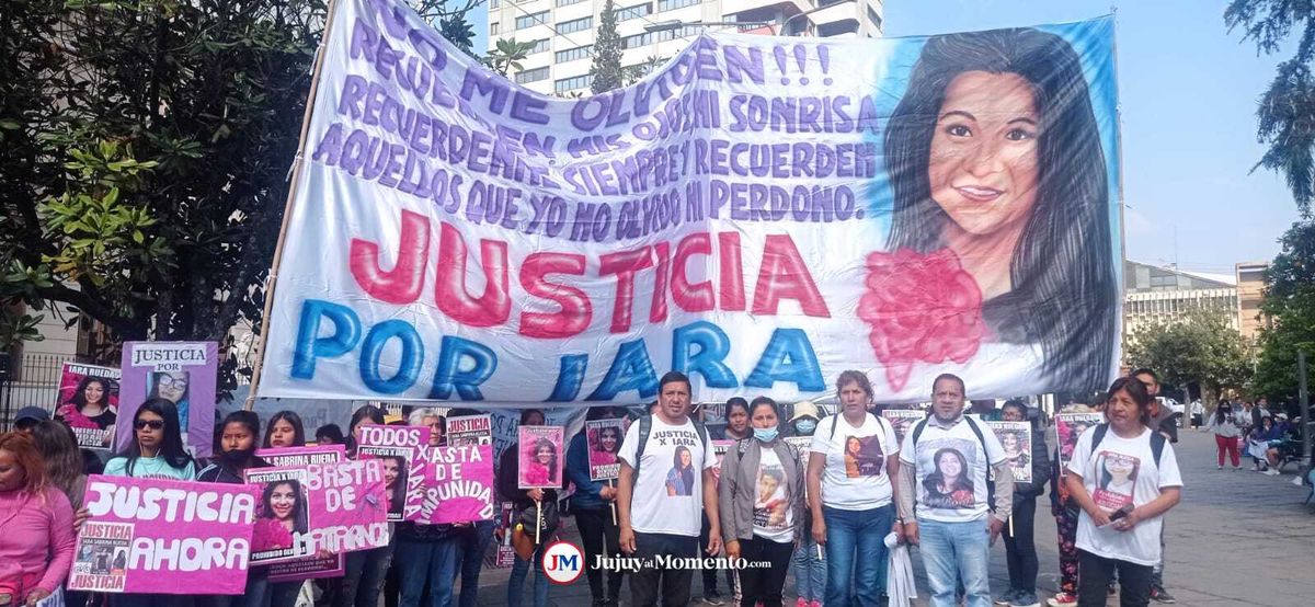 Femicidio de Iara Rueda: Son dos años de mendigar justicia en las calles de Jujuy
