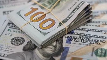 El dólar oficial dio un giro y bajó
