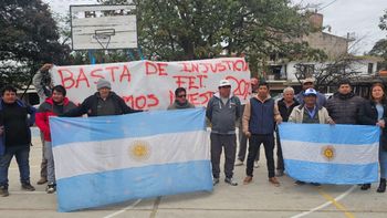 Firmes en su planteo, tabacaleros cumplieron el quinto día de reclamo