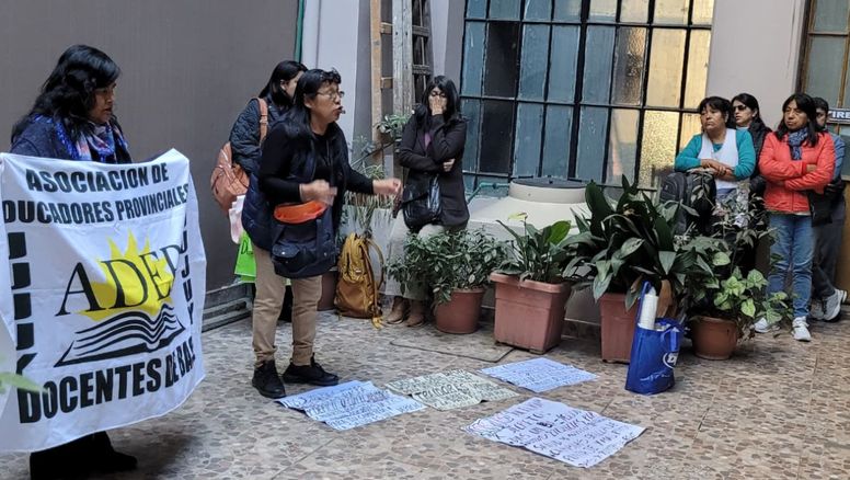 Malestar docente en Jujuy: las bases de ADEP cuestionan al gobierno y ratifican el paro