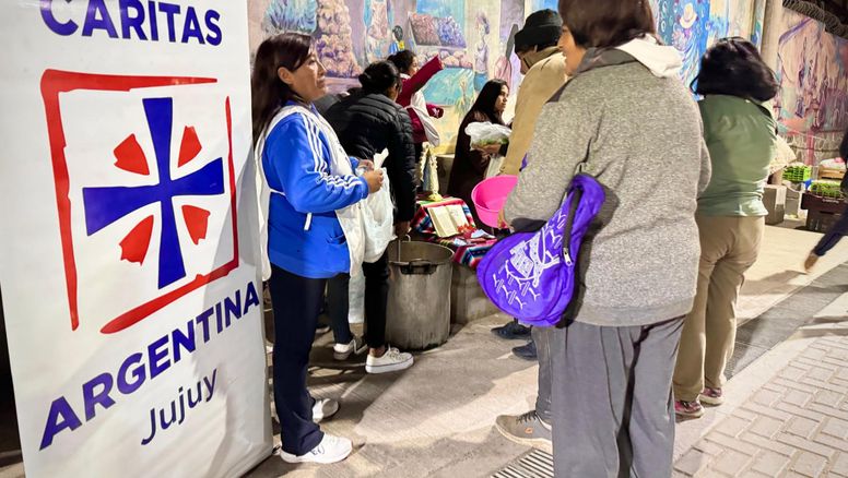 Ya no solo buscan comida, Cáritas alerta sobre un fuerte aumento de abrigo en Jujuy Ya no solo buscan comida, Cáritas alerta sobre un fuerte aumento de abrigo en Jujuy