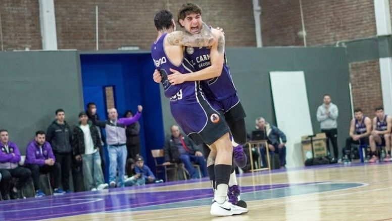 El Carmen Básquet cerró invicto la fase regular y llega como líder a los playoffs