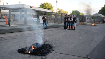 Cerró la fábrica de neumáticos FATE y despidió más de 900 trabajadores
