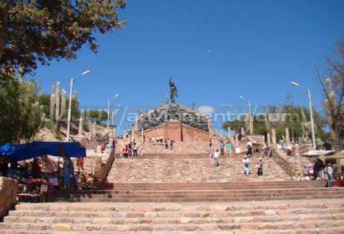 Lanzaron la temporada turística de Humahuaca