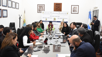 Más dudas que certezas en la visita de funcionarios de Minería a la Legislatura