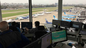 Se levantó el paro de controladores aéreos y los vuelos vuelven a la normalidad