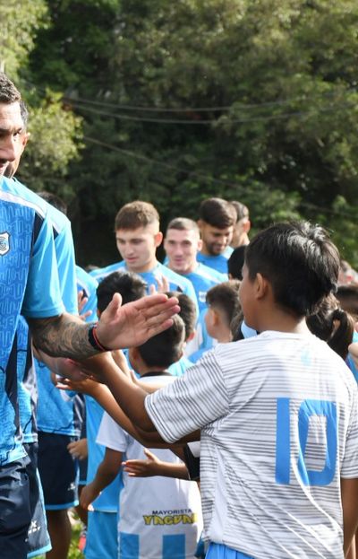 Gimnasia celebró nuevo aniversario con una gran fiesta deportiva en Río Blanco