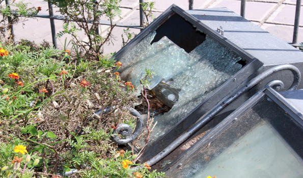 Actos vandálicos en Plaza Belgrano y Parque San Martín