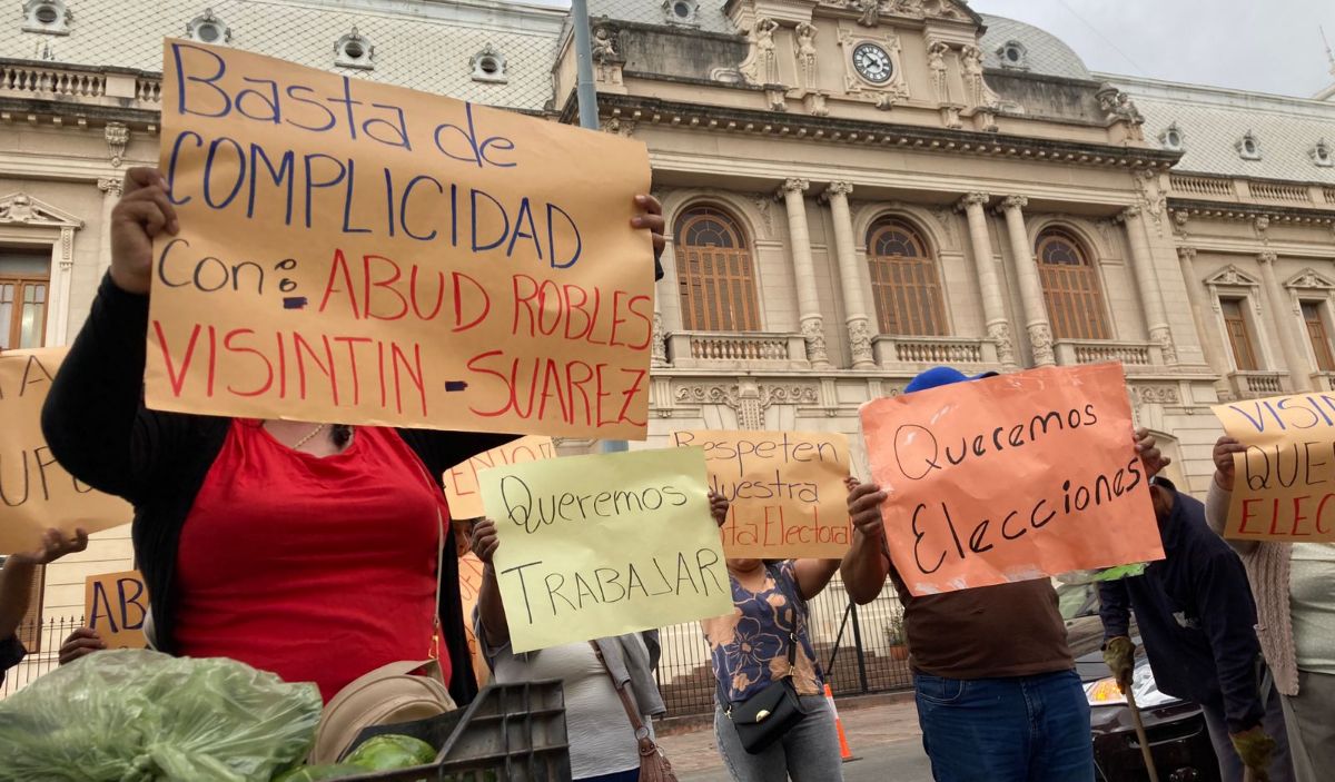 El conflicto de la Feria Mayorista de Perico llegó a Capital