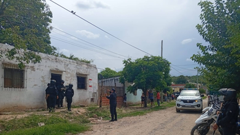 Violenta pelea familiar en San Pedro: una joven fue apuñalada por su primo