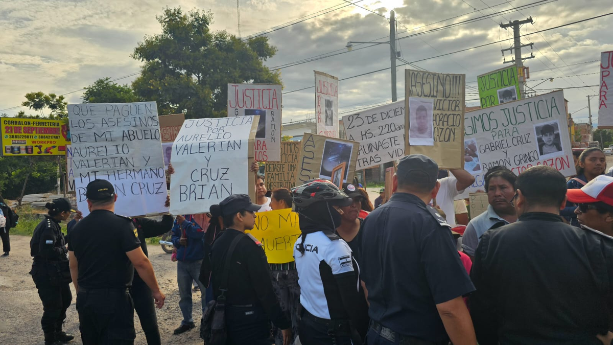 Vecinos de Perico cortaron la ruta exigiendo justicia y obras viales