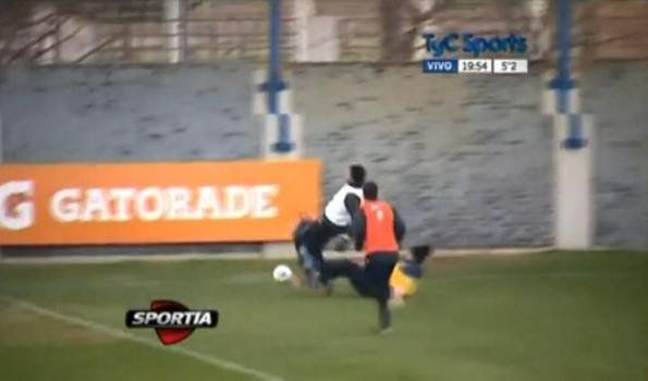 Por la patada de Orión, Paredes tiene un ligamento roto en el tobillo