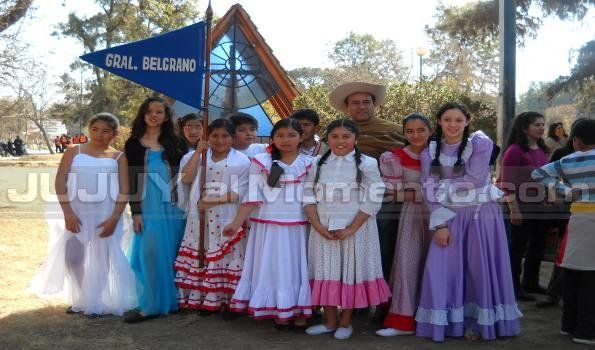 La Caminata de las Quenas inició los festejos del Éxodo Jujeño