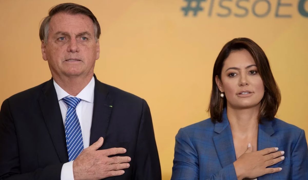 El bolsonarismo teme que su líder sea inhabilitado e impulsa la figura de Michelle Bolsonaro